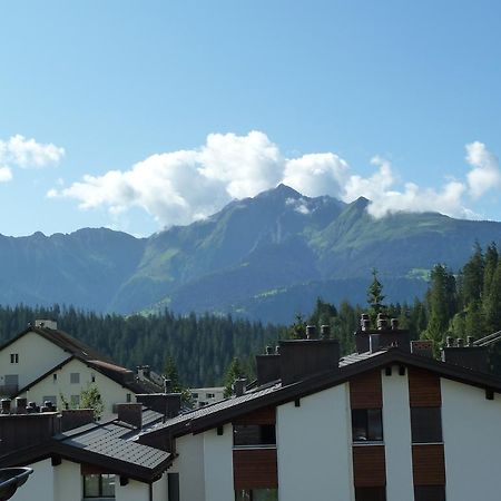 Ferienwohnung Murschetg Laax Kamer foto
