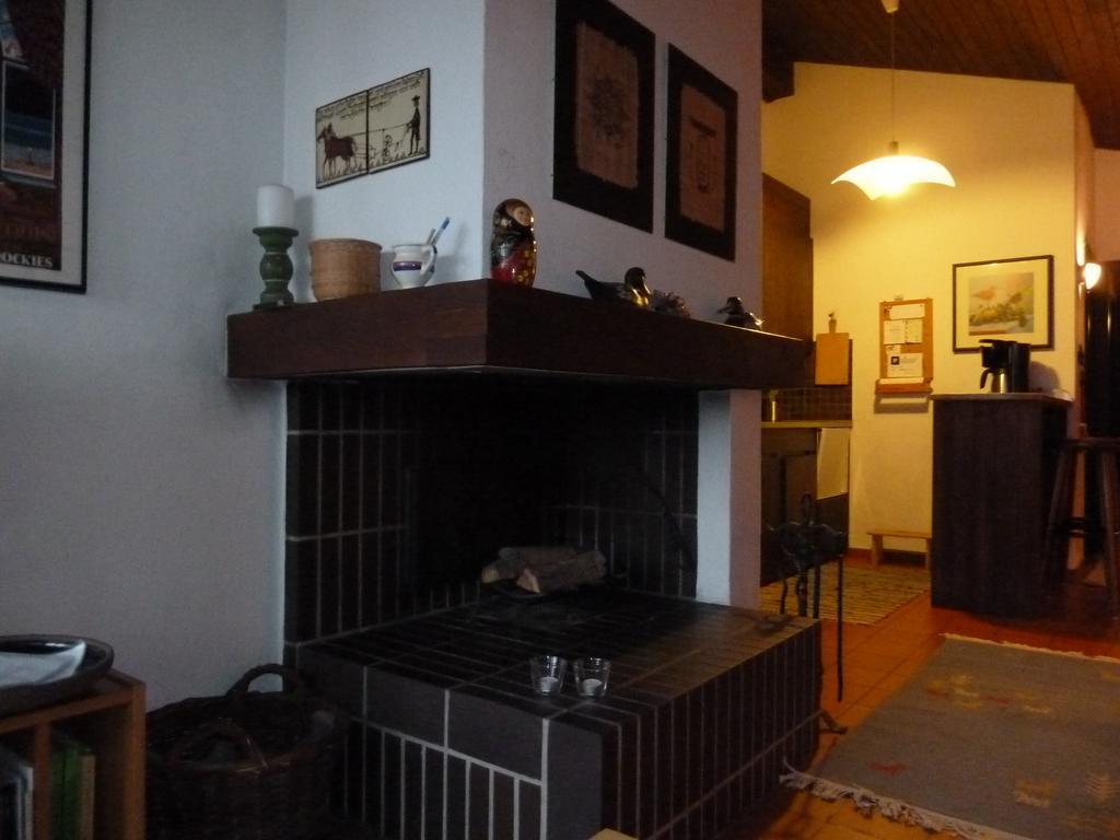 Ferienwohnung Murschetg Laax Kamer foto