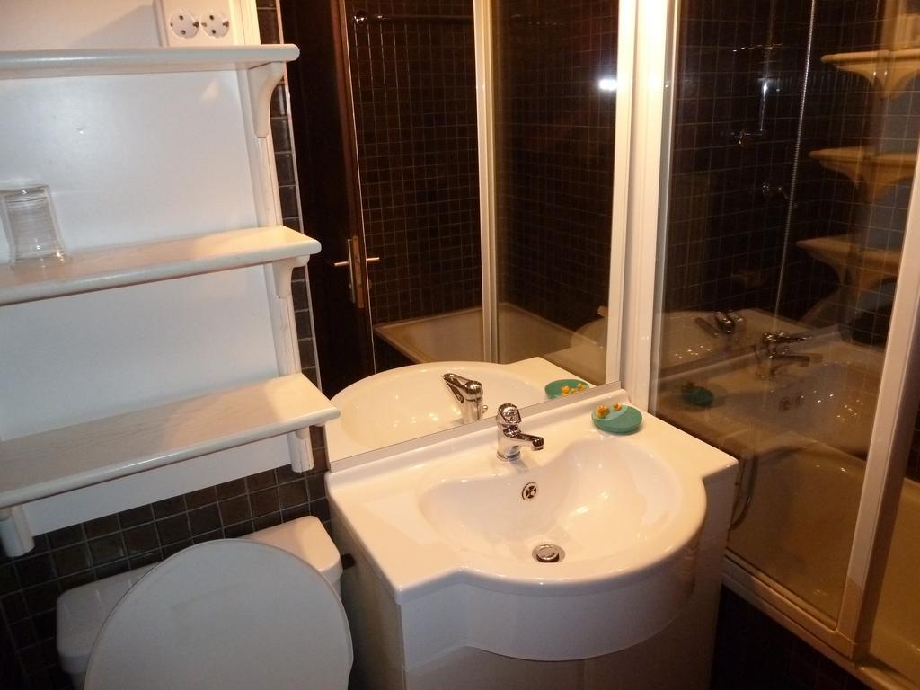 Ferienwohnung Murschetg Laax Kamer foto