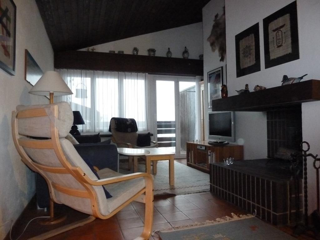 Ferienwohnung Murschetg Laax Kamer foto